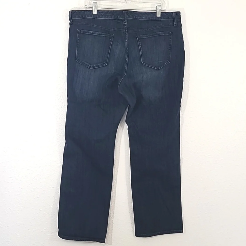 GAP Premium Curvy Straight Blue Denim Women's Jeans, size 18/34 R